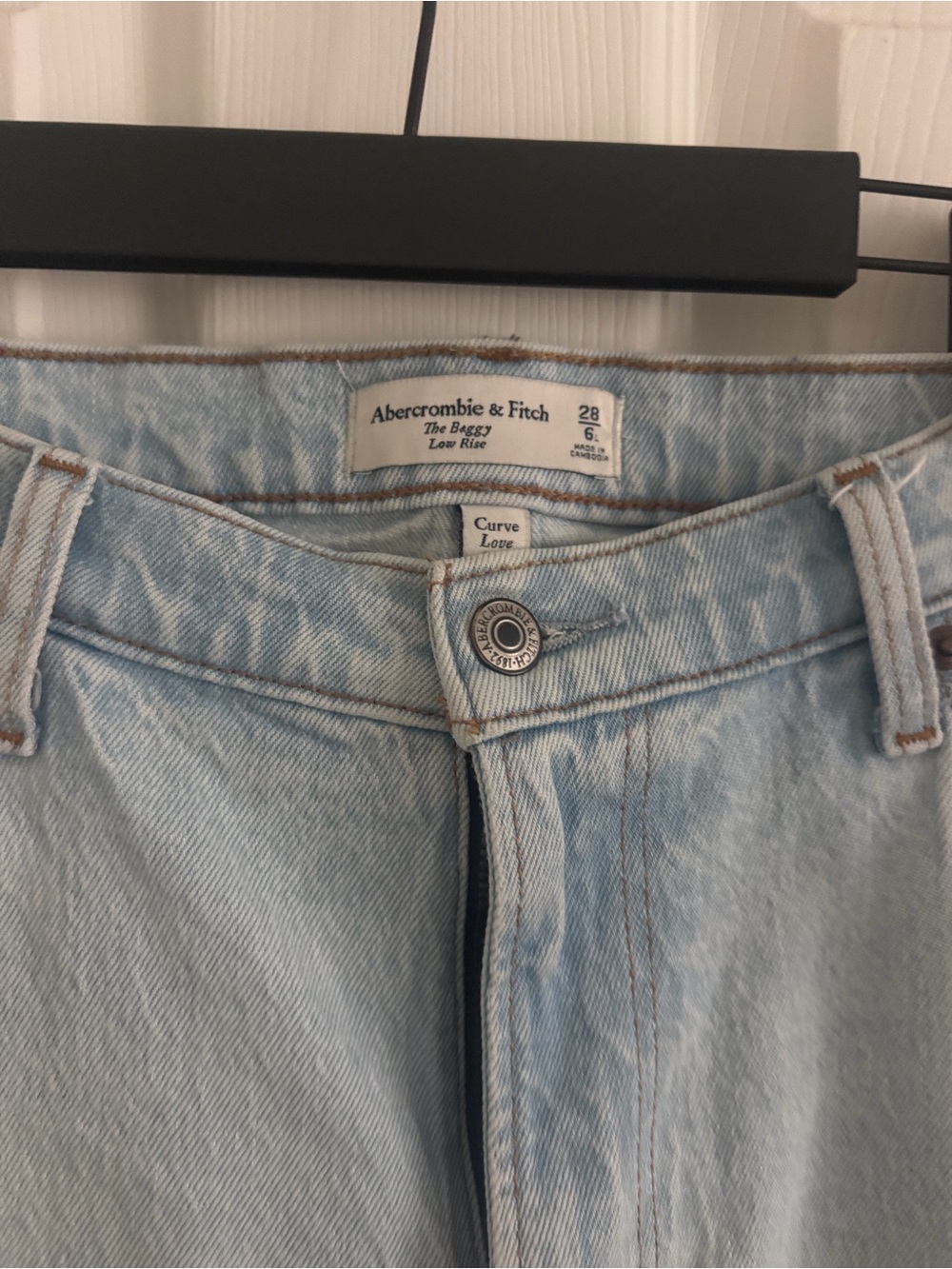 Abercrombie & Fitch Light Wash Denim Low Rise Jeans